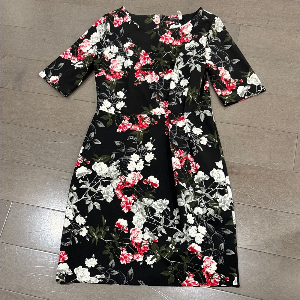 Banana Republic Black Floral Midi Dress EUC worn once. Sz 6